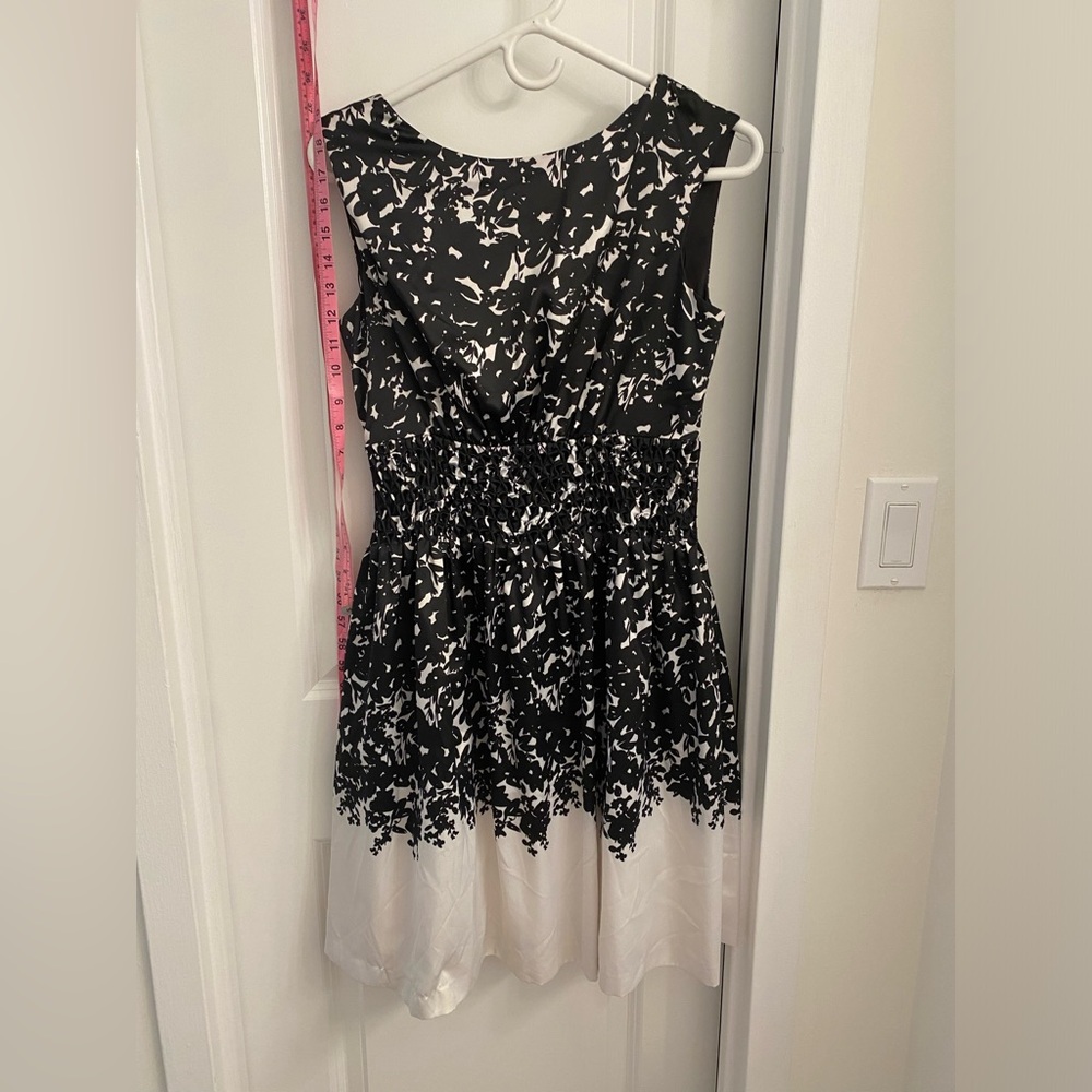 Jessica Simpson Black and White dress